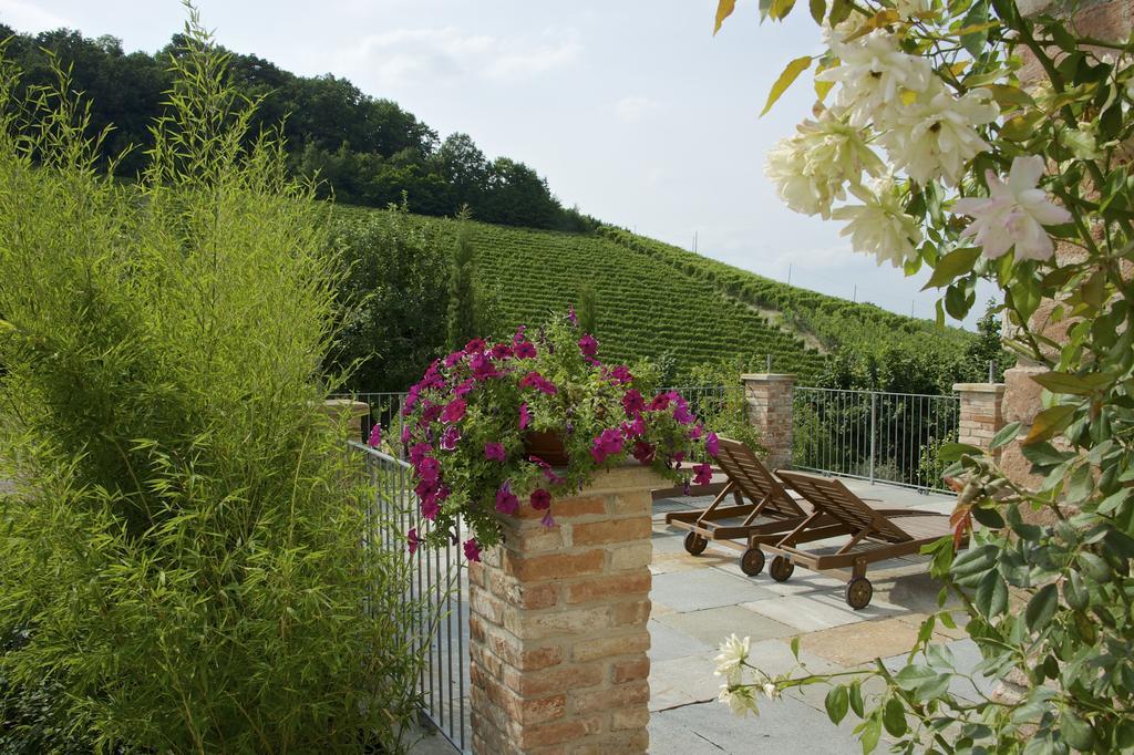 Agriturismo Tre Stelle Barbaresco Exteriér fotografie