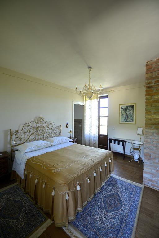 Agriturismo Tre Stelle Barbaresco Pokoj fotografie